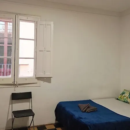 Oda ve Kahvaltı Banys Nous R4